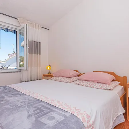 Two-bedroom In Kanica * Zaglavice